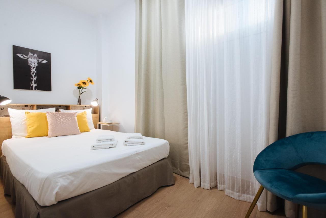 Hostly Rbh0 Modern Apartment セビリア エクステリア 写真